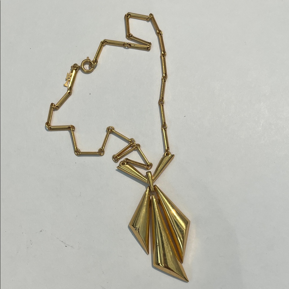 Elegant Trifari Gold Necklace